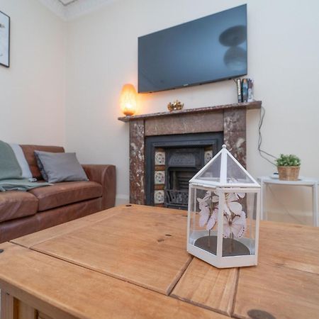 Large City Corner Apartment Edimburgo Exterior foto