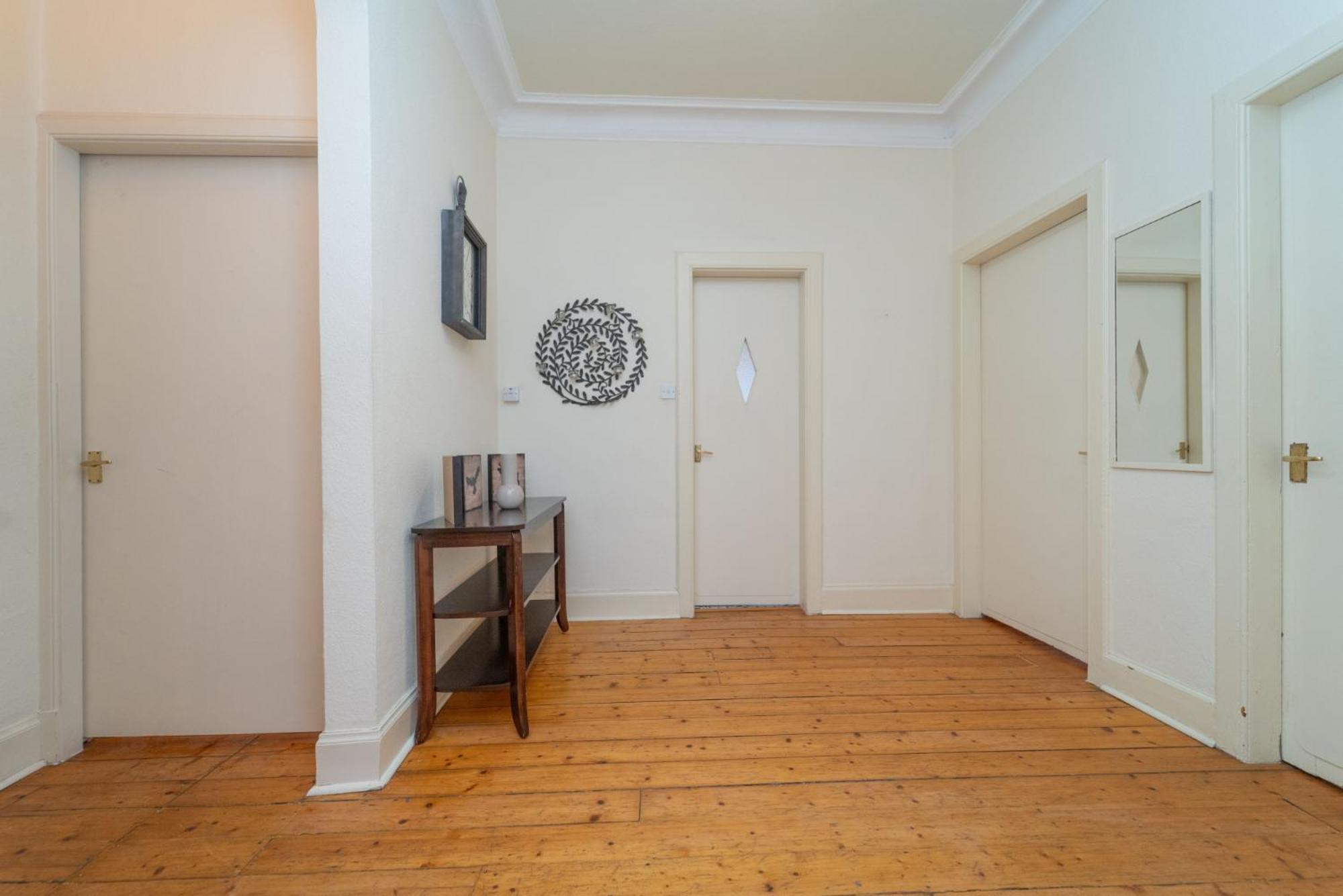 Large City Corner Apartment Edimburgo Exterior foto